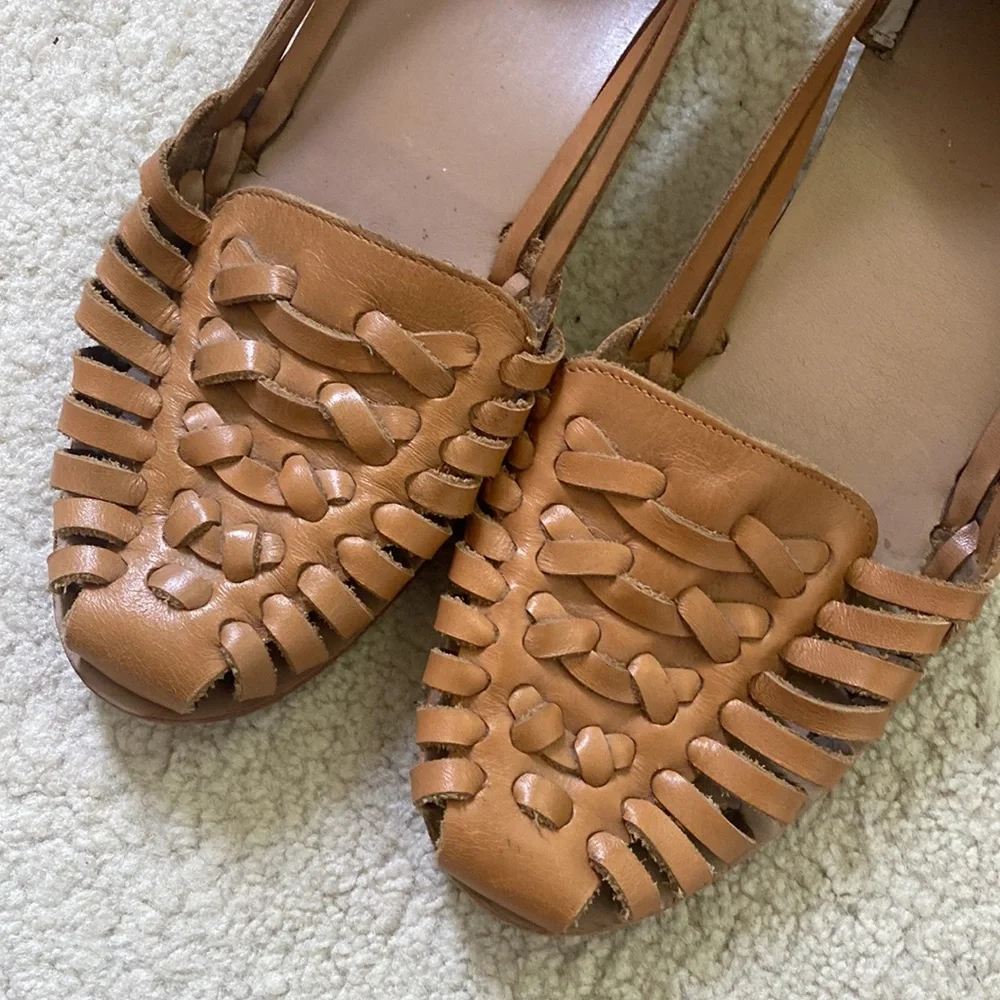 Nisolo | Huarache Sandal - Picture 2 of 4